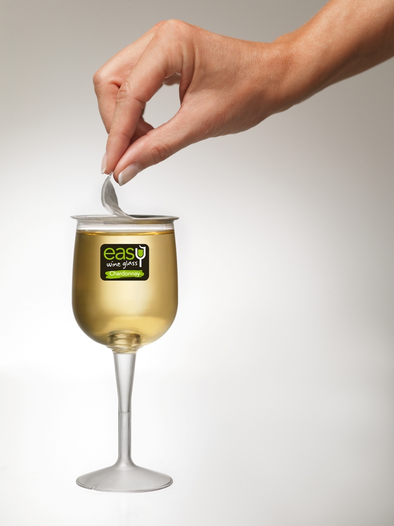 Readytodrink wine glass with multilayer sheet Food and Drink Technology